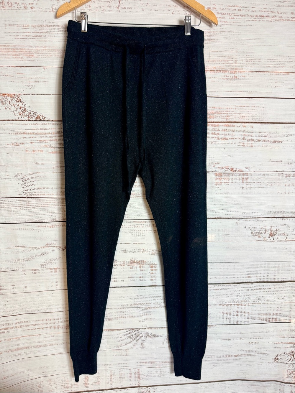 St. John Black Sparkle Metallic Women’s Jogger Pants. Size M